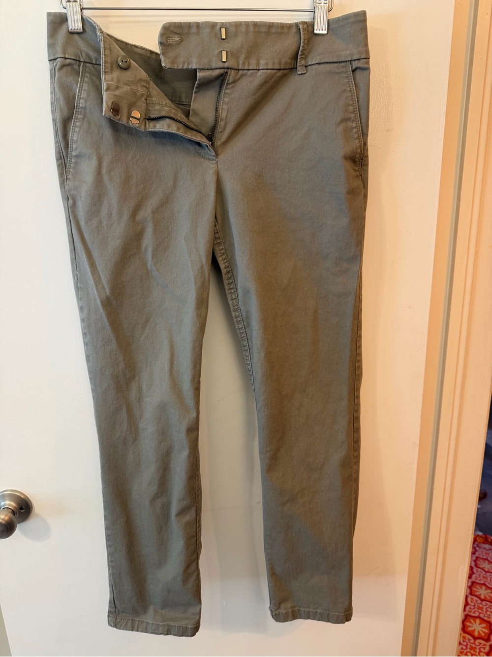 Ann Taylor LOFT Marisa Women’s Pants - Gray Size 8